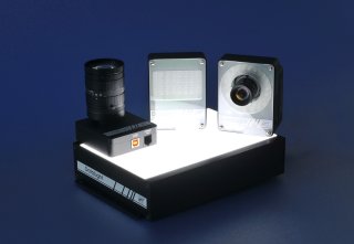 DataLight lighting units with DataCam camera