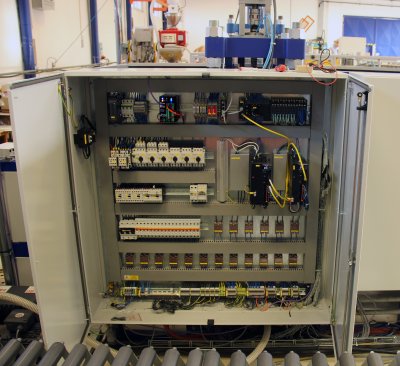 DataLab unit with two I/O modules in the rack of the current machine